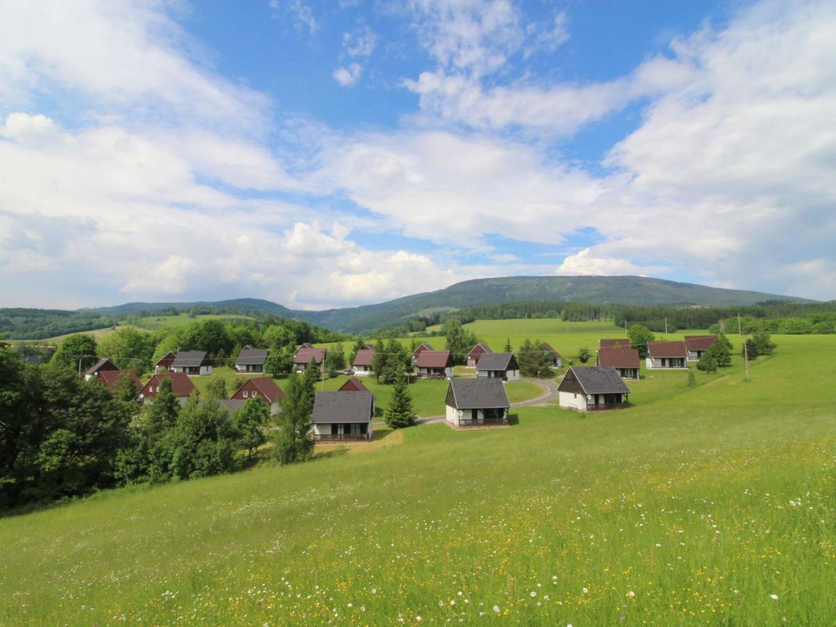 Holiday Home Holiday Hill 39 By Interhome Cista  Exteriör bild